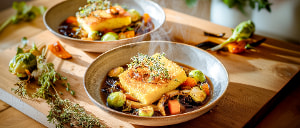 Gebratene Polenta auf winterlichem Schmorgemüse