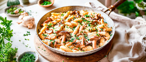 Schupfnudel-Pilzpfanne mit Sauerrahm