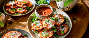 Süßkartoffeln aus dem Ofen mit Kokos-Tomatensoße