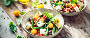 Schafskäsesalat mit Artischocken