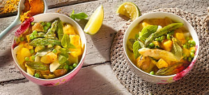 Curry mit zweierlei Spargel und Kartoffeln