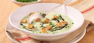 Lauchcremesuppe mit Pfeffer-Tofu-Croûtons