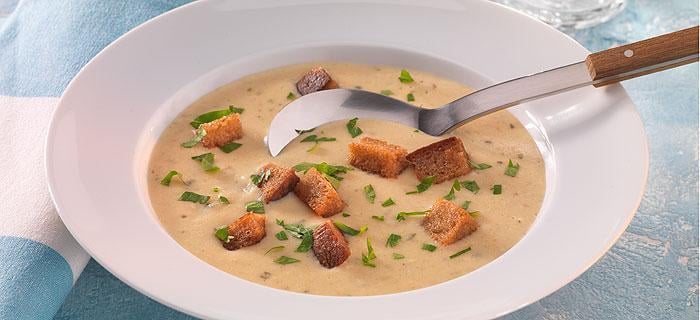 Sauerkrautsuppe Mit Gerostetem Bauernbrot Gefro