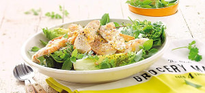 Zitronen-Basilikum-Hähnchen mit Kräutersalat